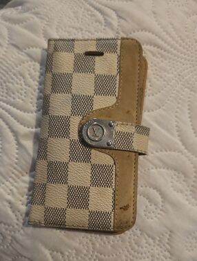 Louis Vuitton Beige Damier Canvas Wallet Phone Case with Snap
